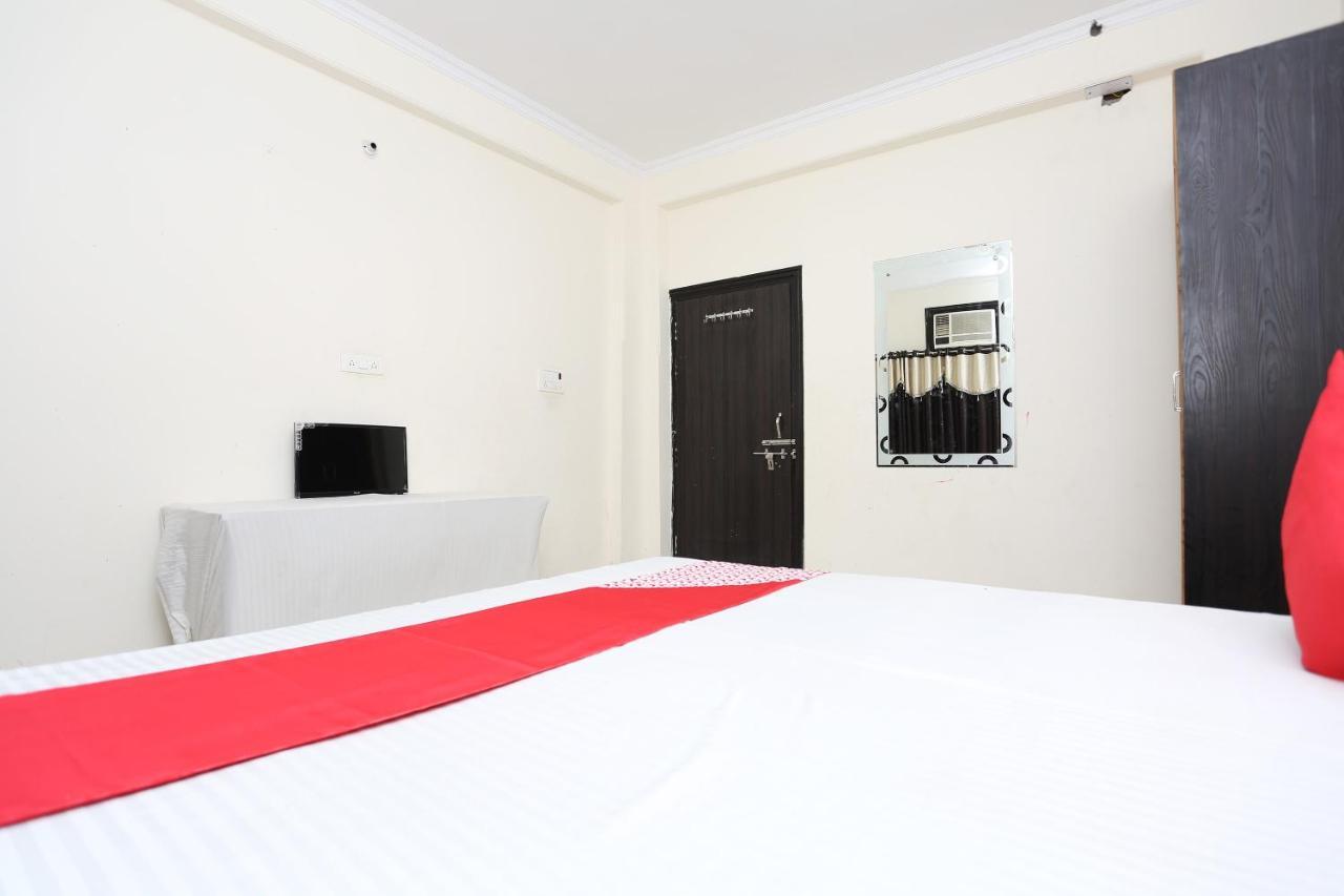 Oyo 40446 Yas Residency Hotel Aligarh Bagian luar foto
