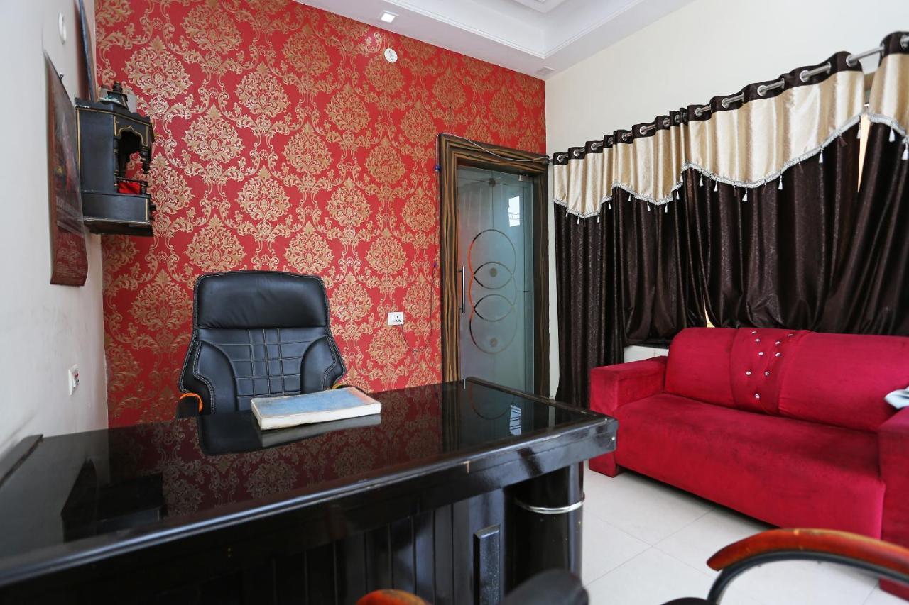 Oyo 40446 Yas Residency Hotel Aligarh Bagian luar foto