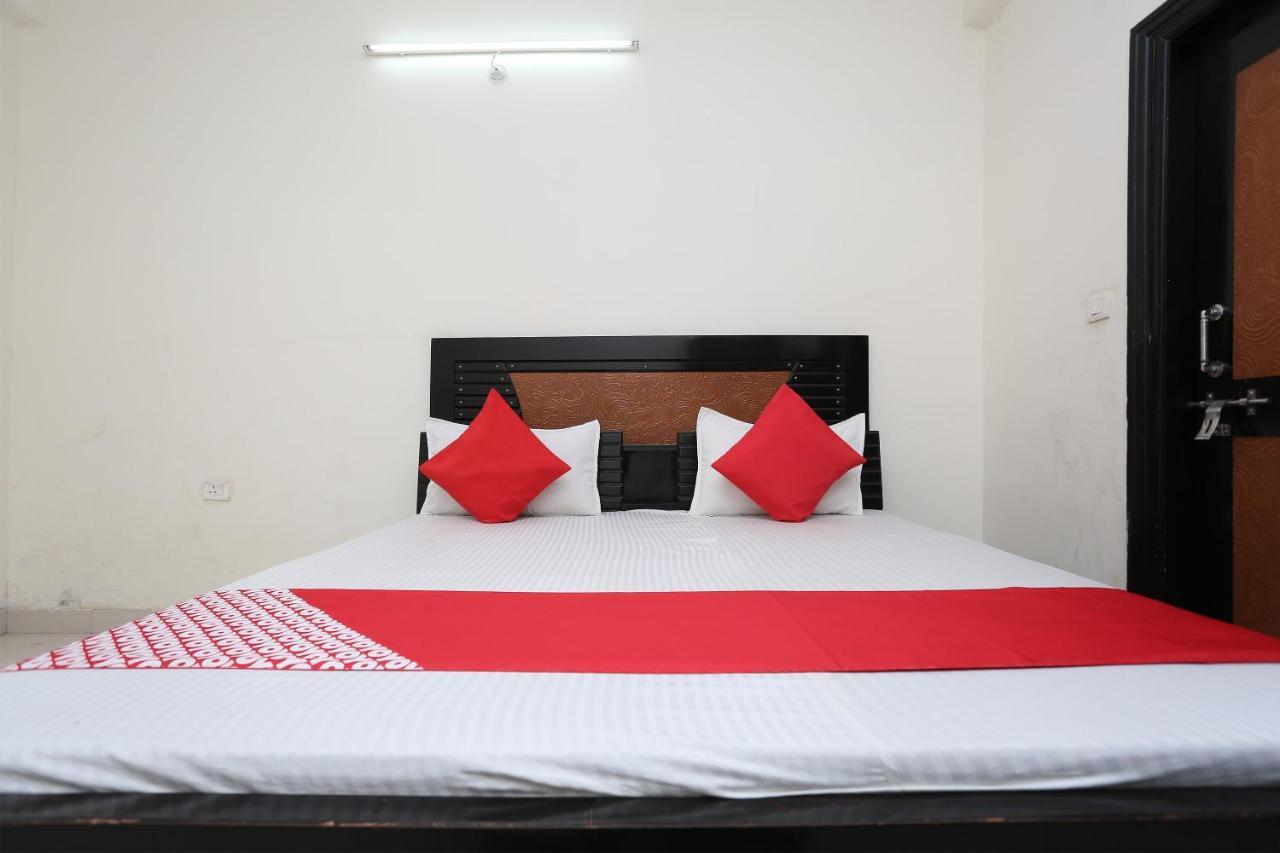 Oyo 40446 Yas Residency Hotel Aligarh Bagian luar foto