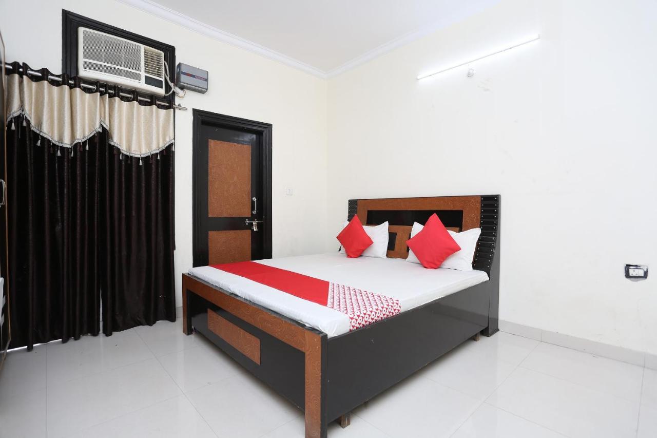 Oyo 40446 Yas Residency Hotel Aligarh Bagian luar foto